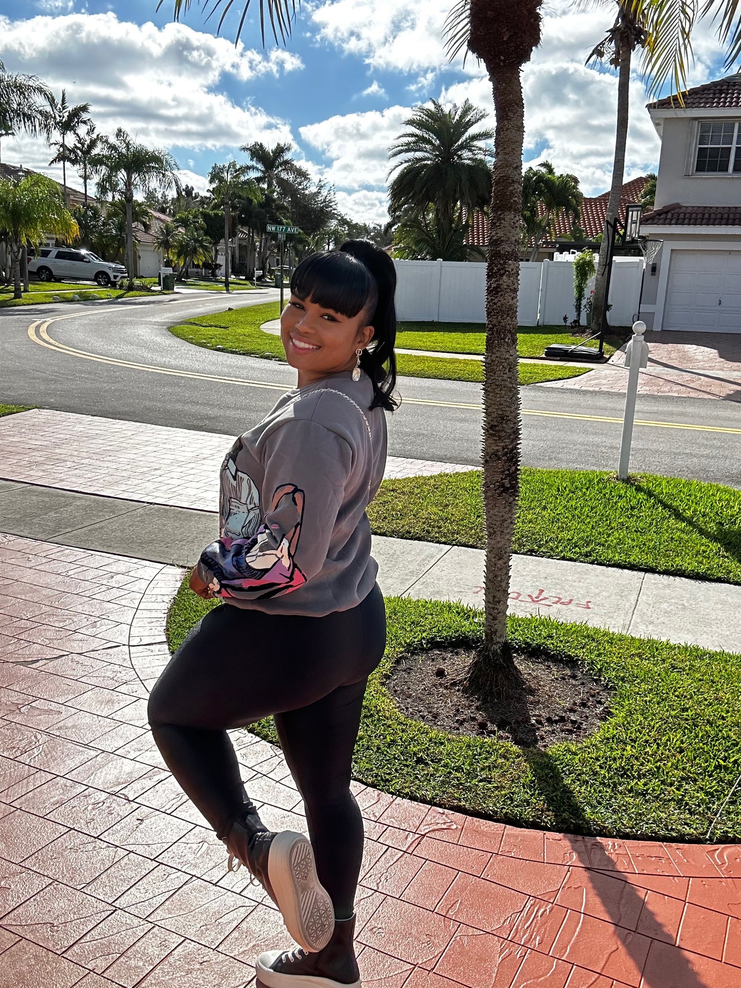 VIBE SWEATER