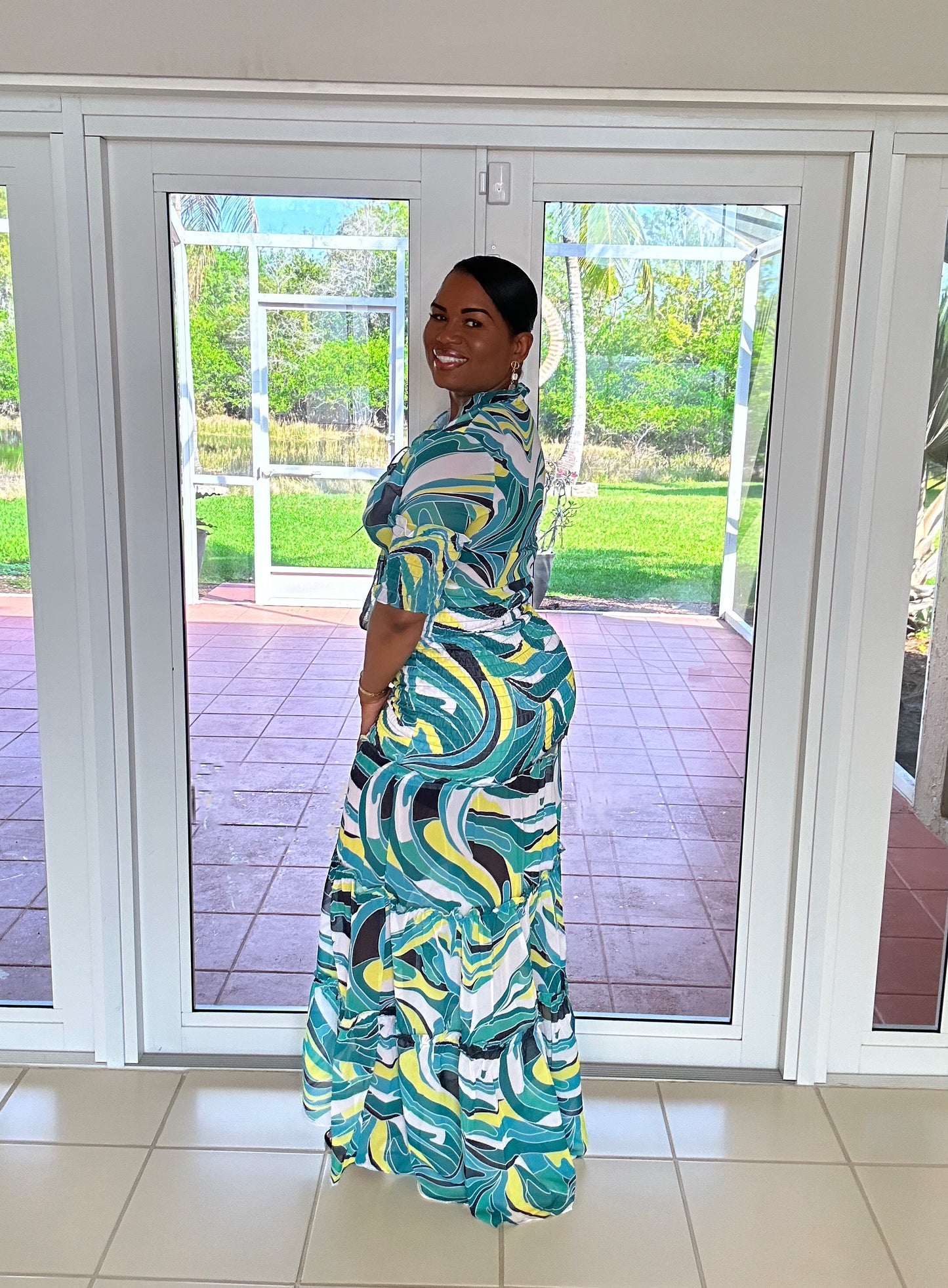 GIVING BODY SKIRT SET